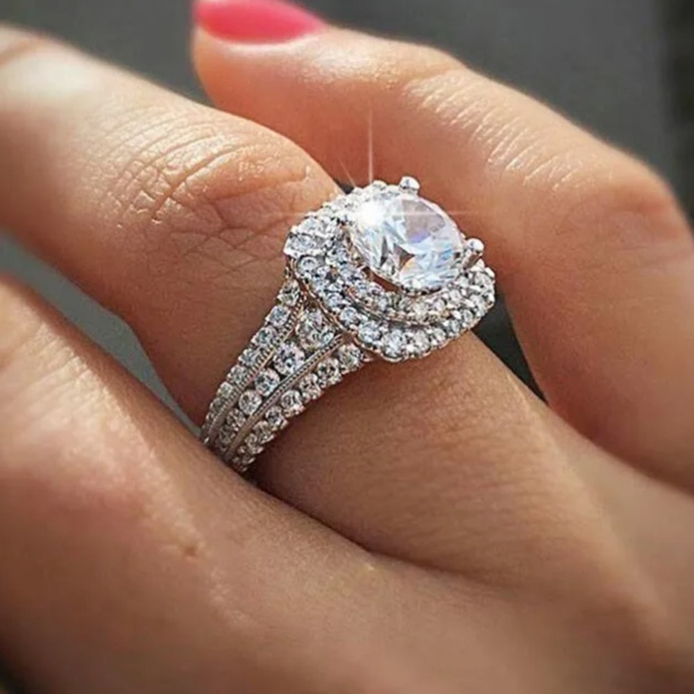 NWT 925 STERLING SILVER LUXURY diamond Ring